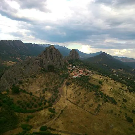 Bioclimaticos El Mirlo Azul Cabañas del Castillo