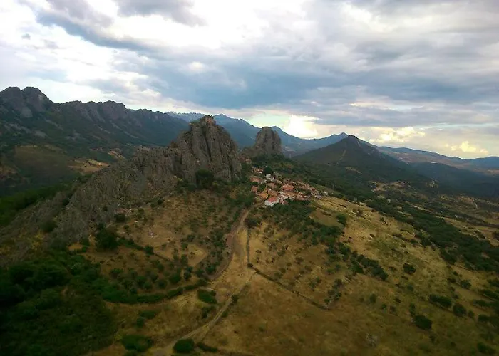Bioclimáticos El Mirlo Azul Cabañas del Castillo